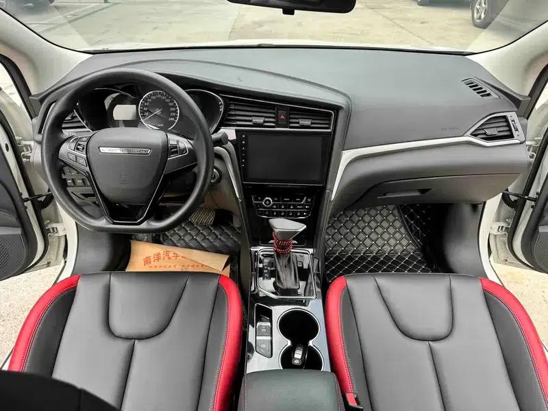Venucia D60 2019 Model, 100,000 Glory Edition, 1.6L XL CVT, National VI Emission Standard — миниатюра 7