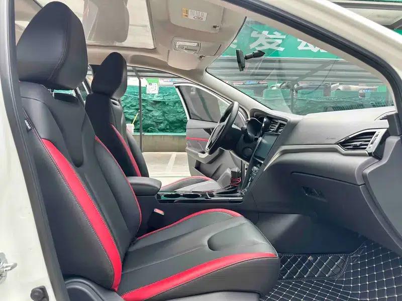 Venucia D60 2019 Model, 100,000 Glory Edition, 1.6L XL CVT, National VI Emission Standard — миниатюра 8
