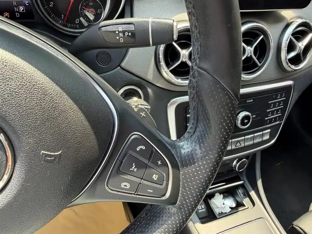 Imported Mercedes-Benz CLA 2018 CLA 200 Fashion Edition — миниатюра 10