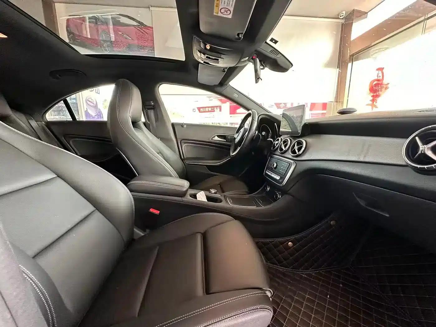 Imported Mercedes-Benz CLA 2018 CLA 200 Dynamic — миниатюра 10