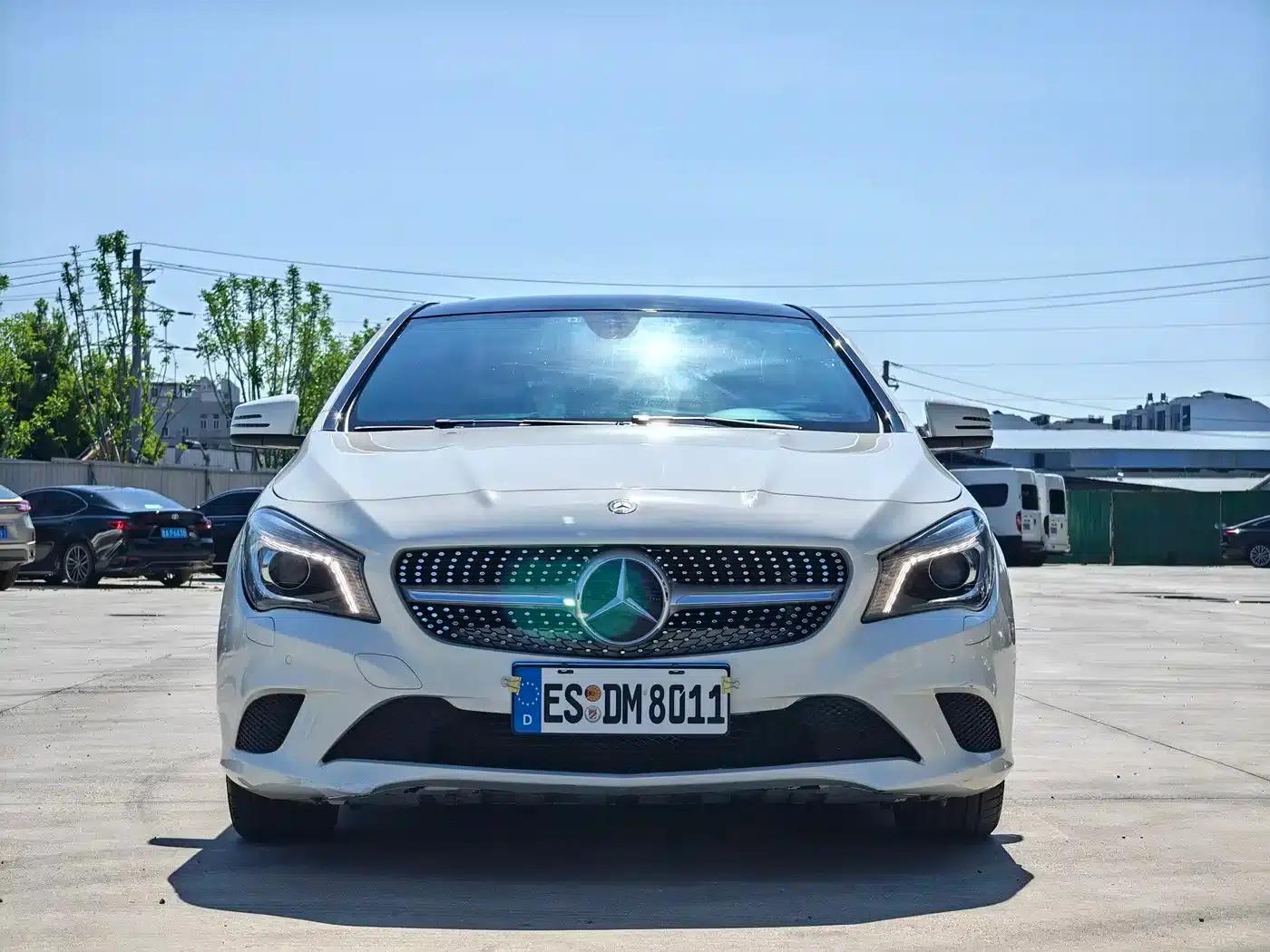 Imported Mercedes-Benz CLA 2015 model CLA 200 — миниатюра 2