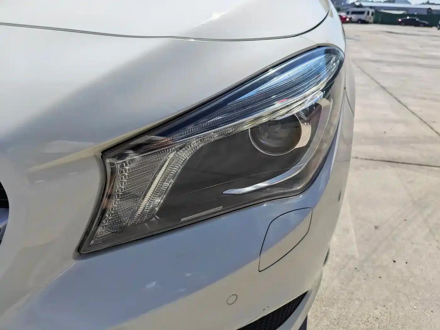 Imported Mercedes-Benz CLA 2015 model CLA 200 — миниатюра 4