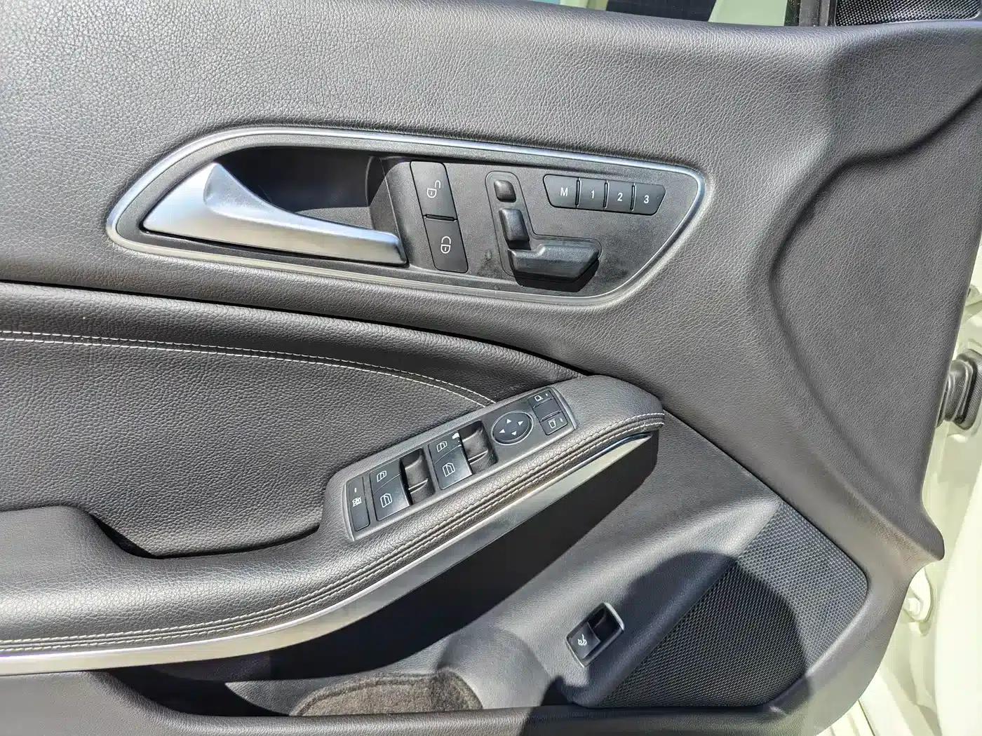 Imported Mercedes-Benz CLA 2015 model CLA 200 — миниатюра 10