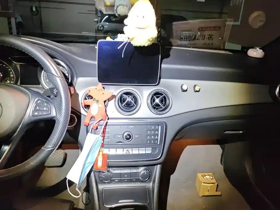 Imported Mercedes-Benz CLA 2018 CLA 200 Dynamic — миниатюра 13