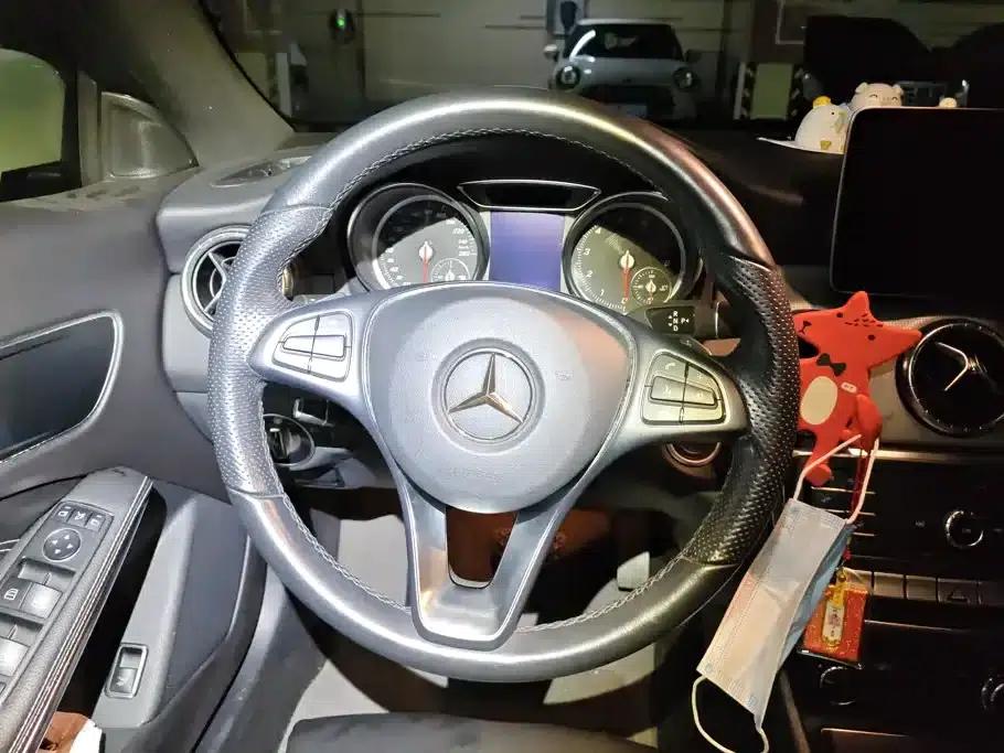 Imported Mercedes-Benz CLA 2018 CLA 200 Dynamic — миниатюра 15