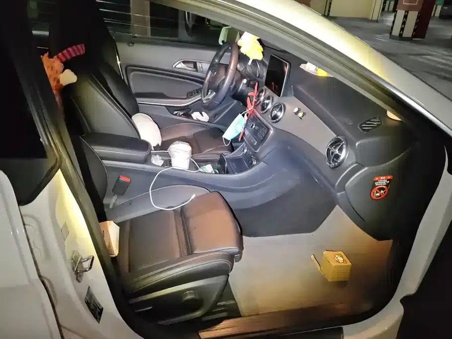 Imported Mercedes-Benz CLA 2018 CLA 200 Dynamic — миниатюра 8