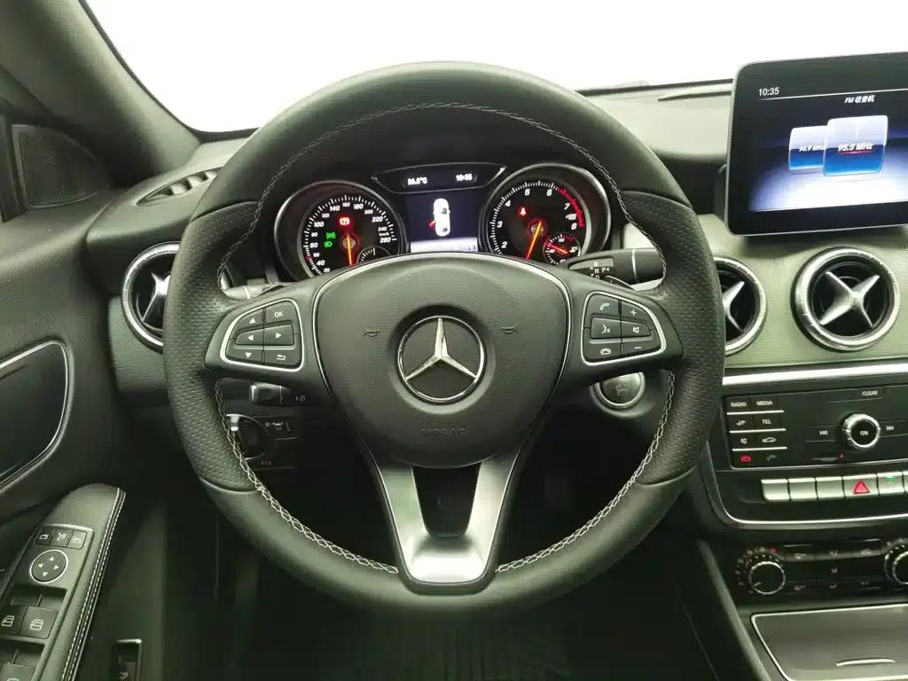 Mercedes-Benz CLA (Imported) 2018 CLA 200 Dynamic — миниатюра 11