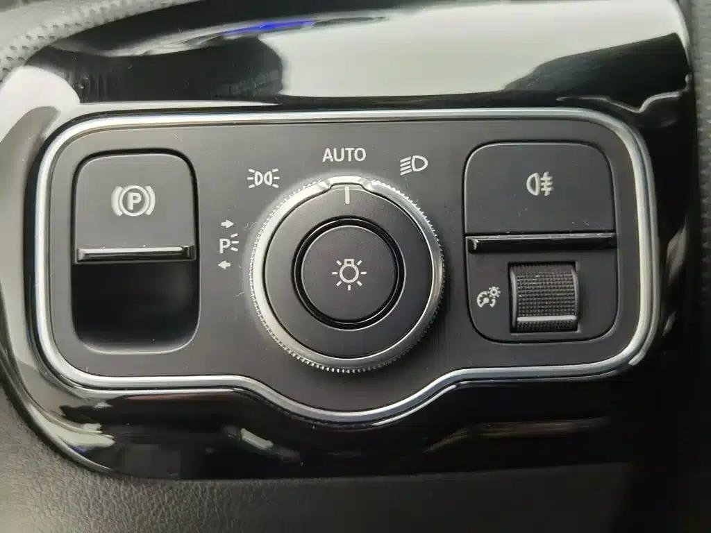 Imported Mercedes-Benz CLA 2020 model — миниатюра 21