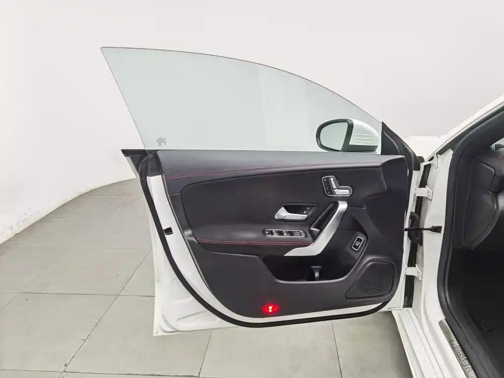 Imported Mercedes-Benz CLA 2020 model — миниатюра 8