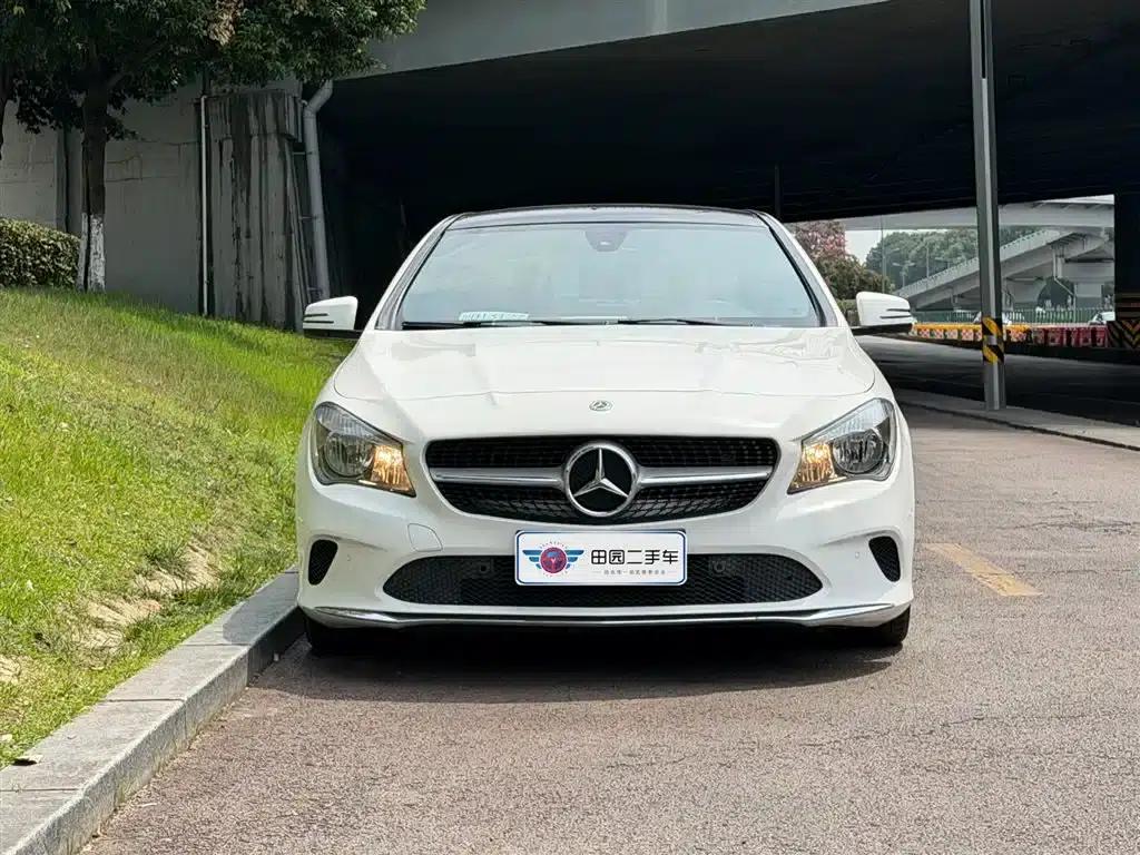 Imported Mercedes-Benz CLA 2018 CLA 200 Dynamic — миниатюра 2