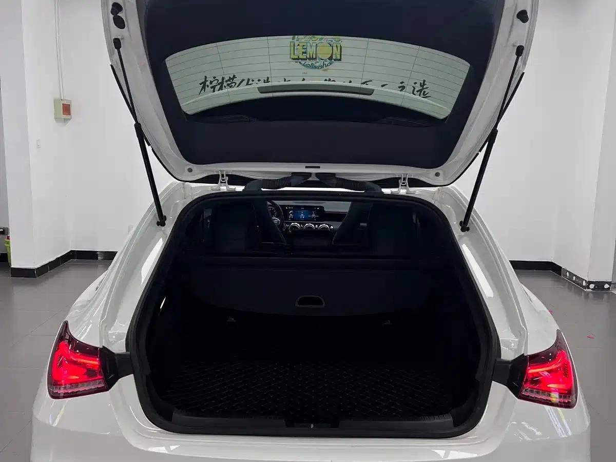 Imported Mercedes-Benz CLA 2023 CLA 200 Shooting Brake — миниатюра 15