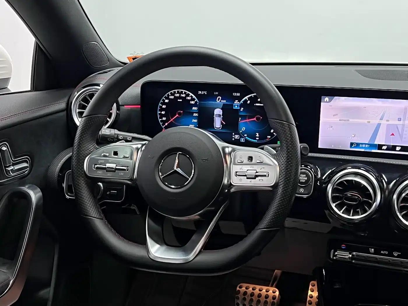 Imported Mercedes-Benz CLA 2023 CLA 200 Shooting Brake — миниатюра 27