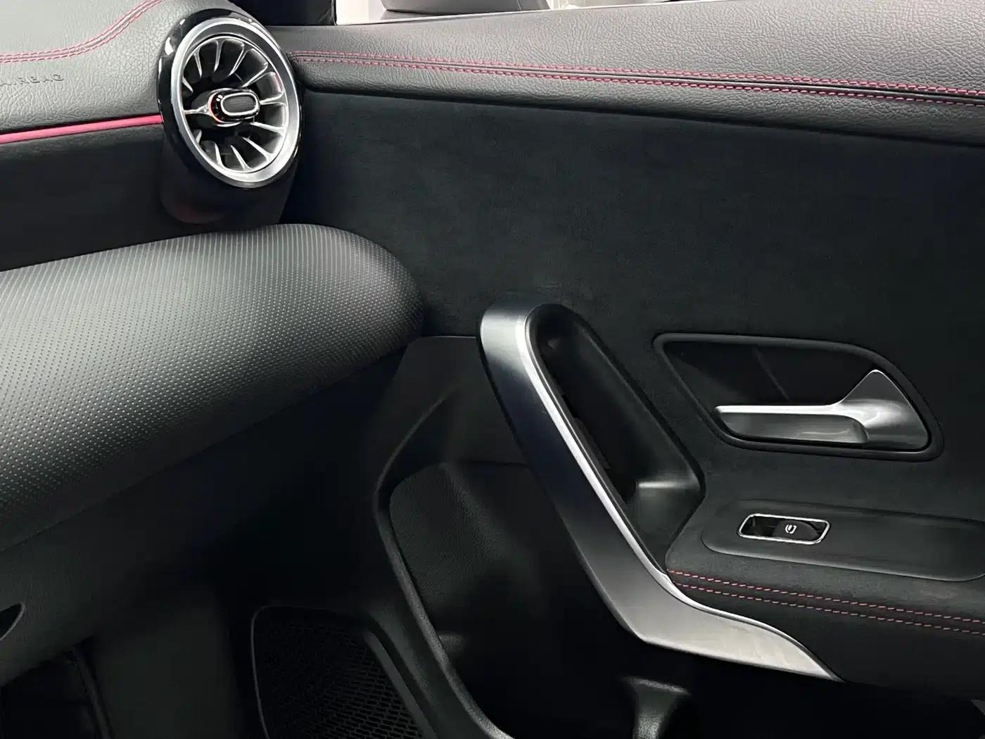 Imported Mercedes-Benz CLA 2023 CLA 200 Shooting Brake — миниатюра 35