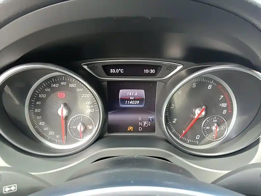 Imported Mercedes-Benz CLA 2018 CLA 220 4MATIC — миниатюра 12