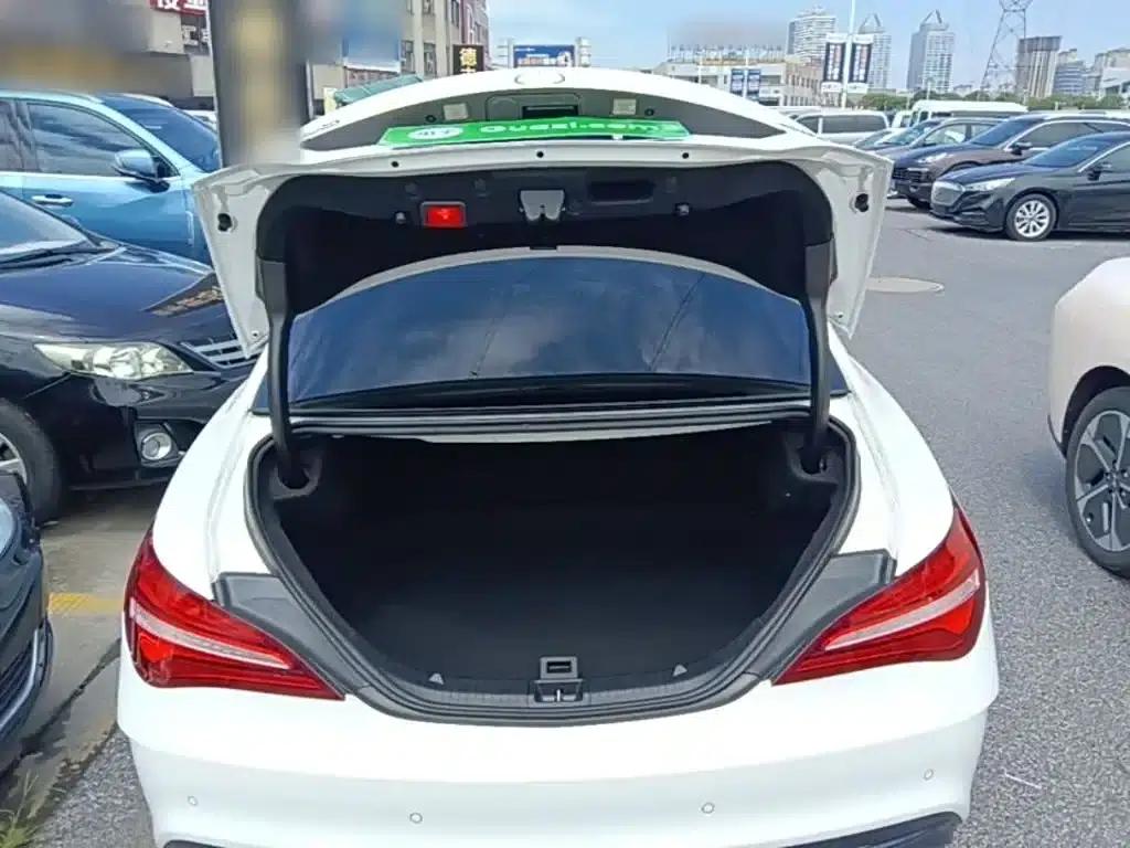 Imported Mercedes-Benz CLA 2018 CLA 220 4MATIC — миниатюра 19