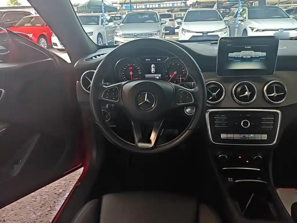 Imported Mercedes-Benz CLA 2016 Facelift CLA 200 Dynamic — миниатюра 11