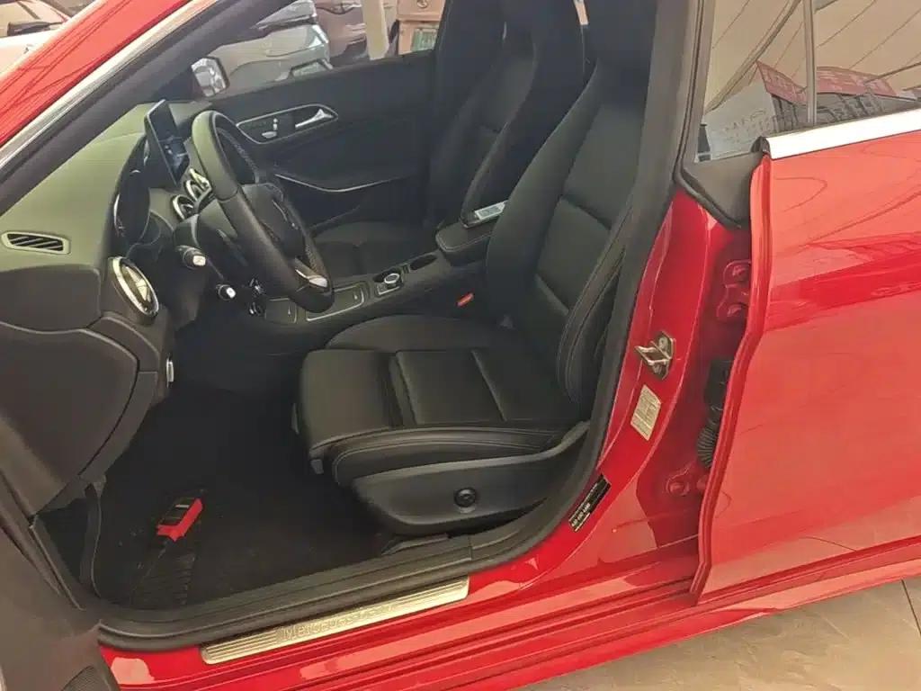 Imported Mercedes-Benz CLA 2018 CLA 200 Fashion Edition — миниатюра 15
