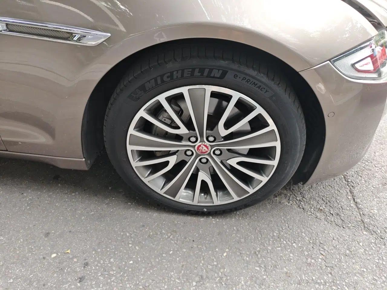 Jaguar XJ 2016 XJL 3.0 SC Two-Wheel-Drive Elegant Business Edition — миниатюра 8