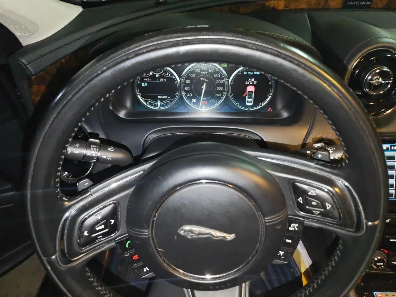 Jaguar XJ 2014 XJL 3.0 SC Four-Wheel Drive Panoramic Business Edition — миниатюра 11