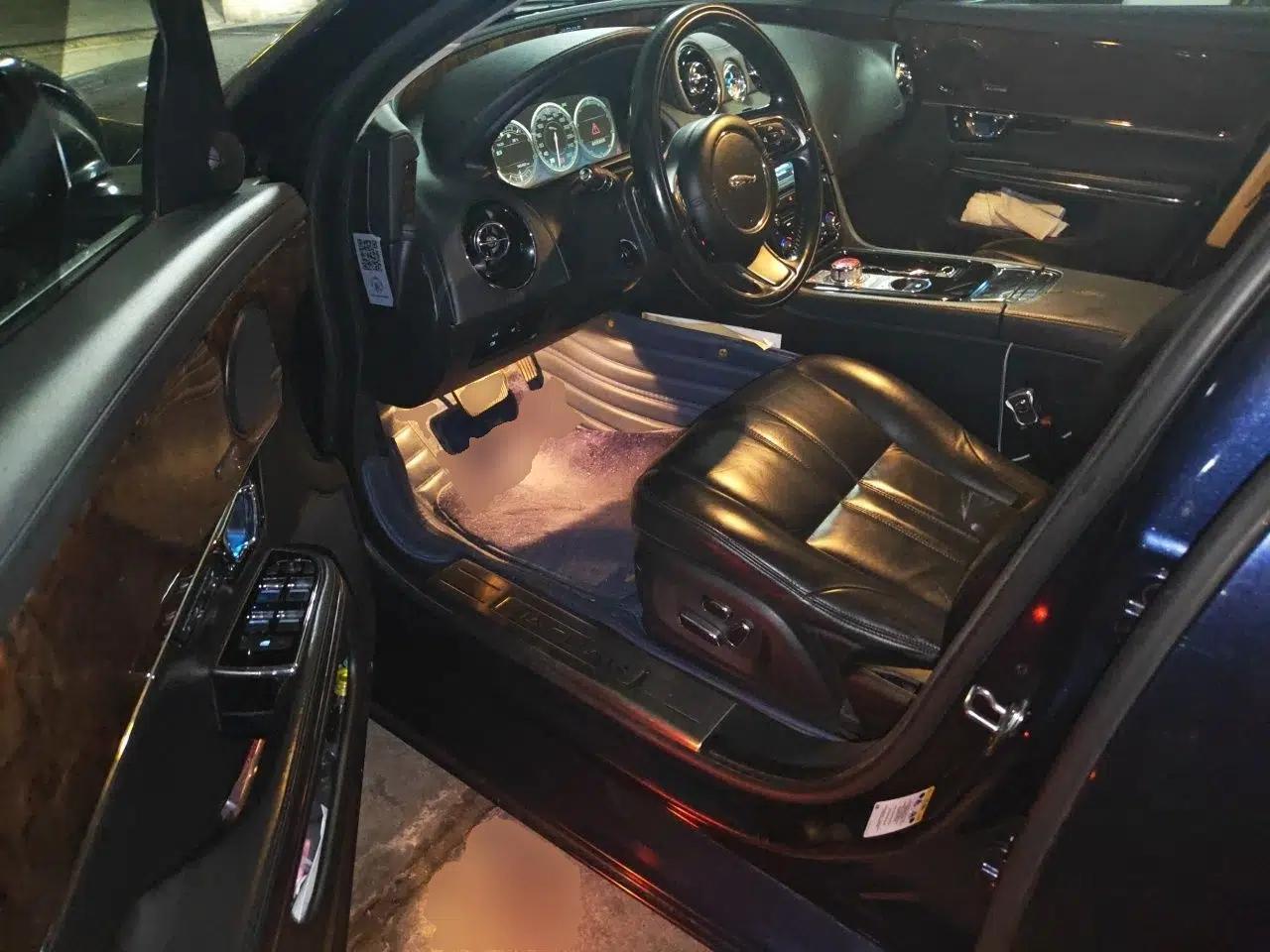 Jaguar XJ 2014 XJL 3.0 SC Four-Wheel Drive Panoramic Business Edition — миниатюра 16
