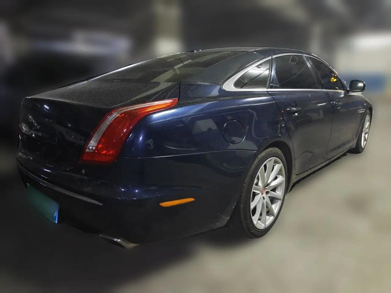 Jaguar XJ 2014 XJL 3.0 SC Four-Wheel Drive Panoramic Business Edition — миниатюра 6