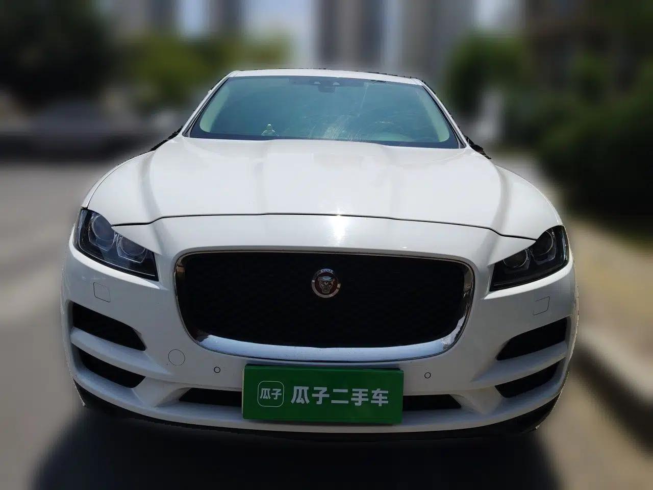 Jaguar F-PACE 2016 2.0T Two-Wheel Drive Urban Luxury Edition — миниатюра 2