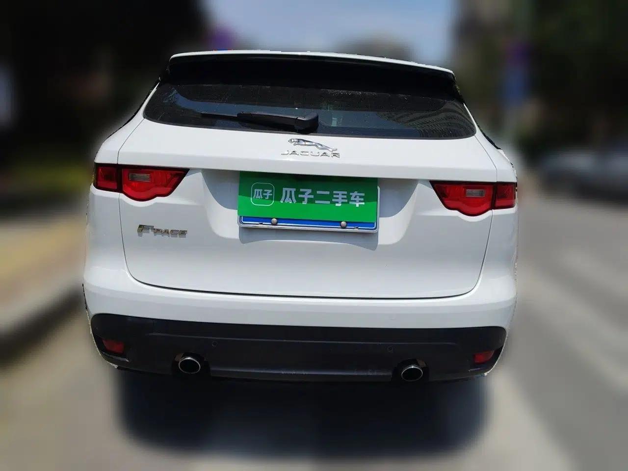 Jaguar F-PACE 2016 2.0T Two-Wheel Drive Urban Luxury Edition — миниатюра 5