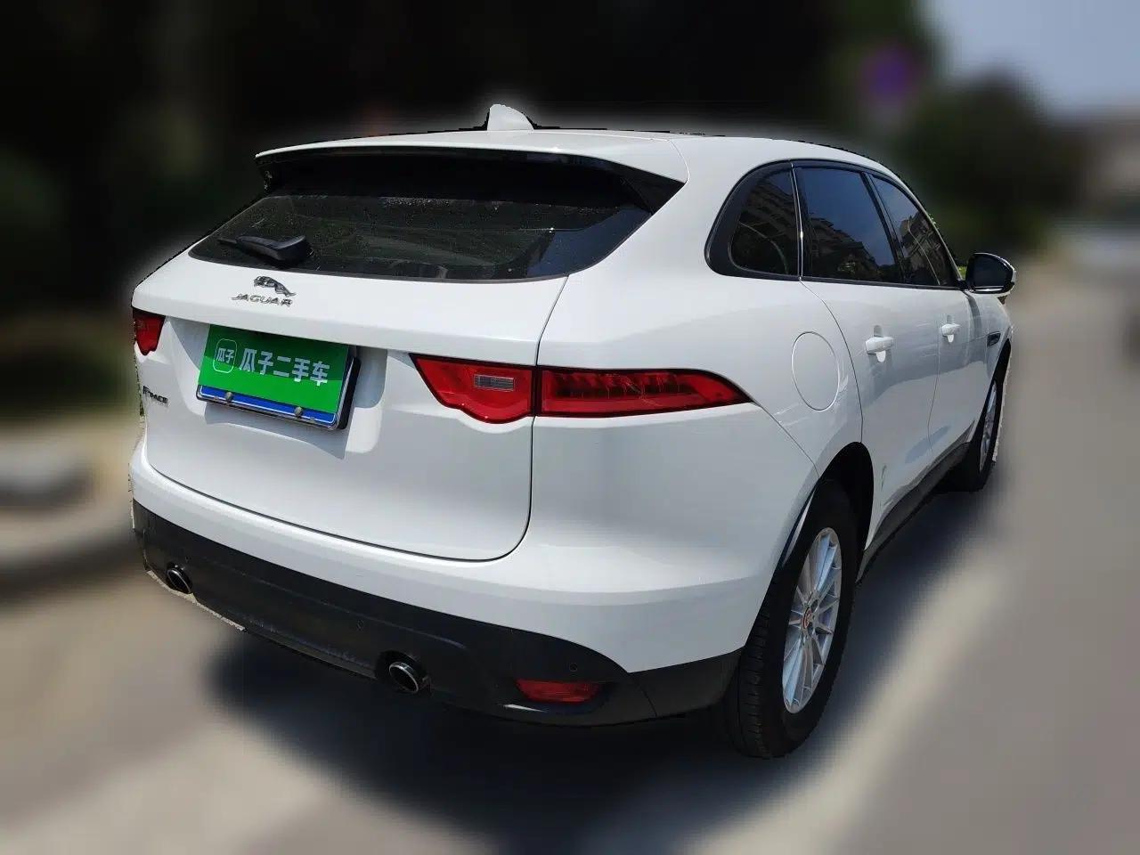 Jaguar F-PACE 2016 2.0T Two-Wheel Drive Urban Luxury Edition — миниатюра 6