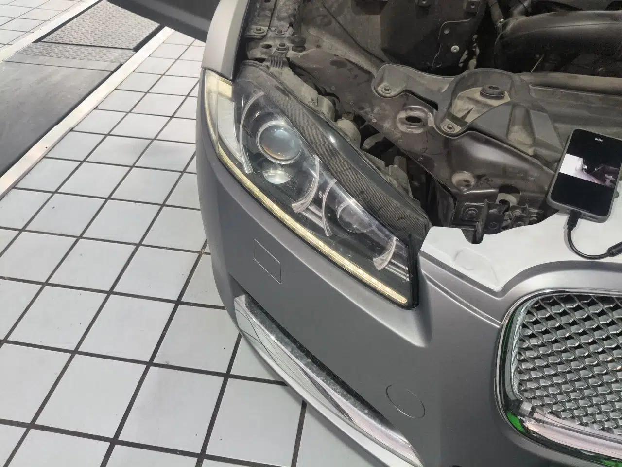 Jaguar XF 2013 XF 2.0T Luxury Edition — миниатюра 7