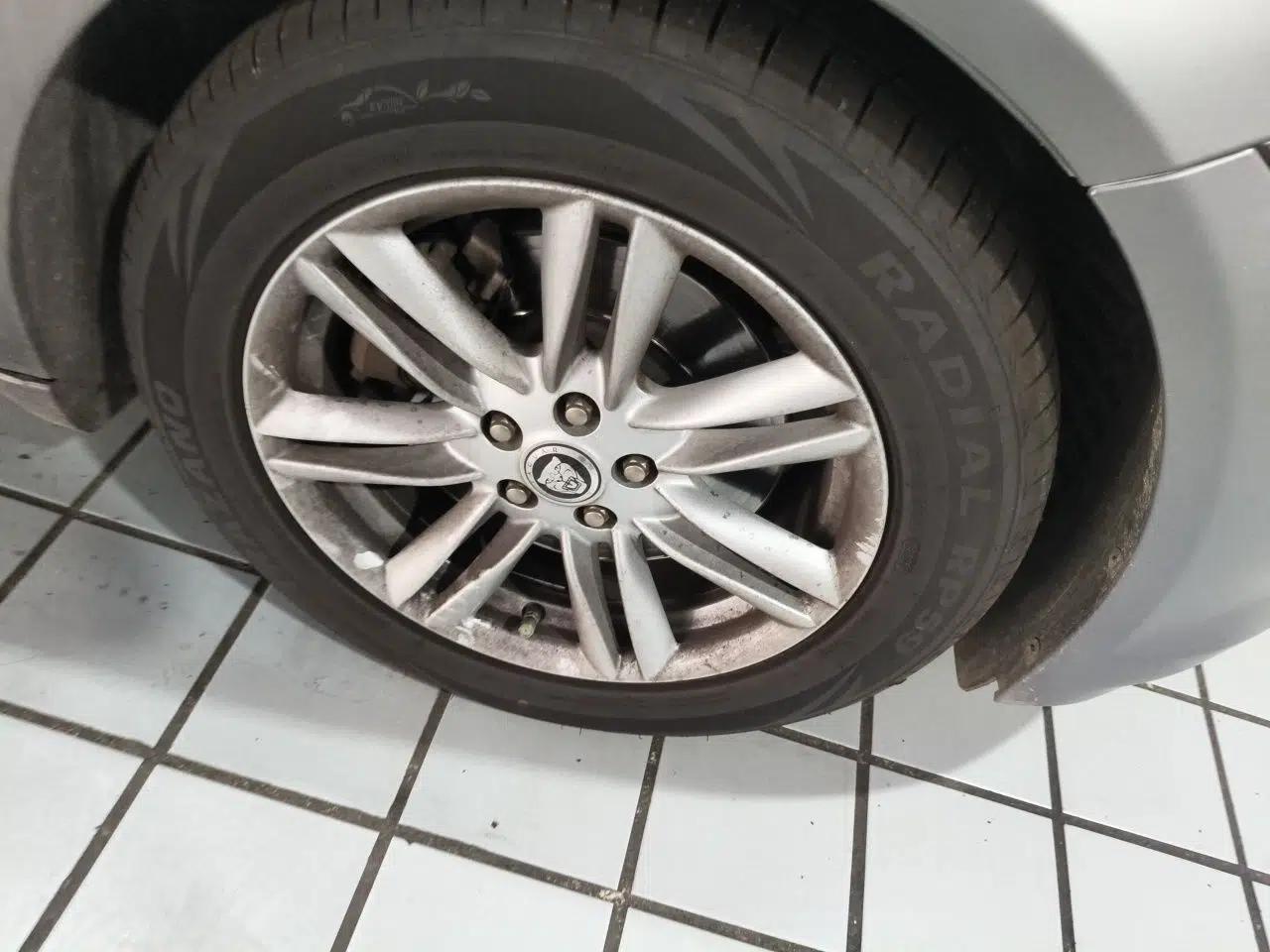 Jaguar XF 2013 XF 2.0T Luxury Edition — миниатюра 8