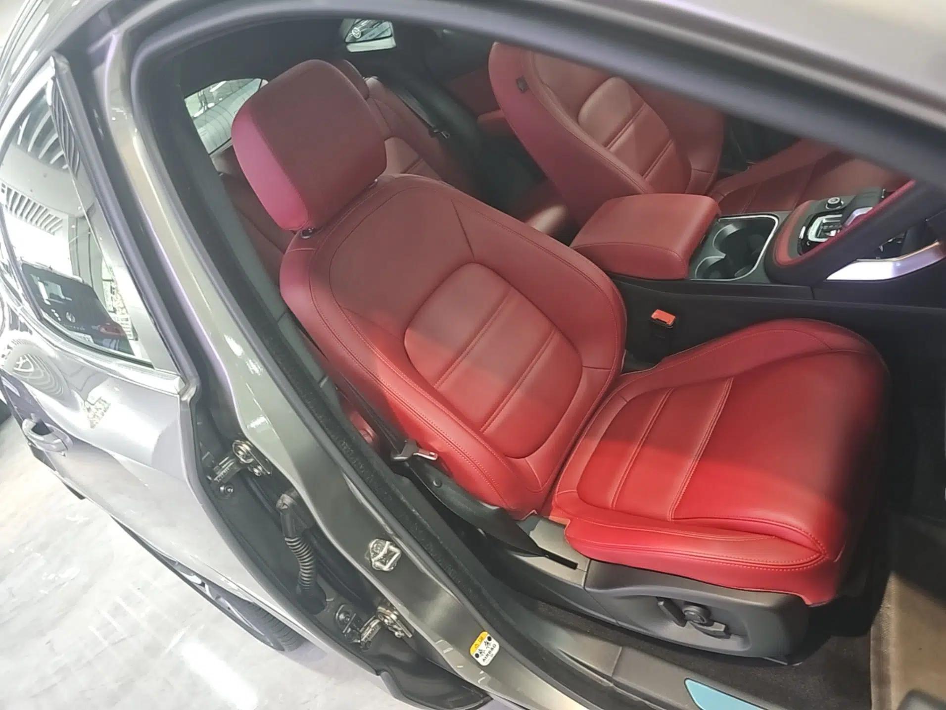 Jaguar E-PACE 2024 All-New R-DYNAMIC S Sport Edition — миниатюра 19