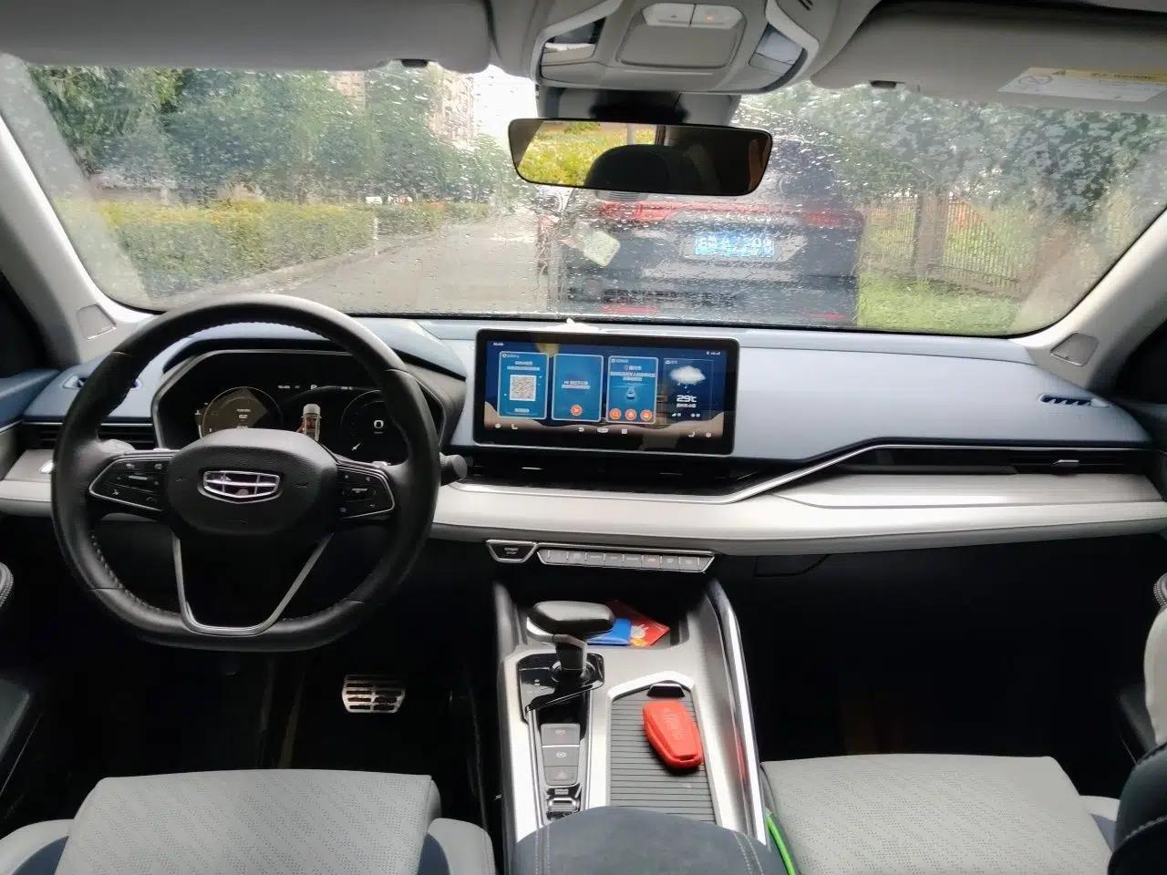 Geely Auto Preface 2021 2.0TD Designer's Recommended Edition — миниатюра 6