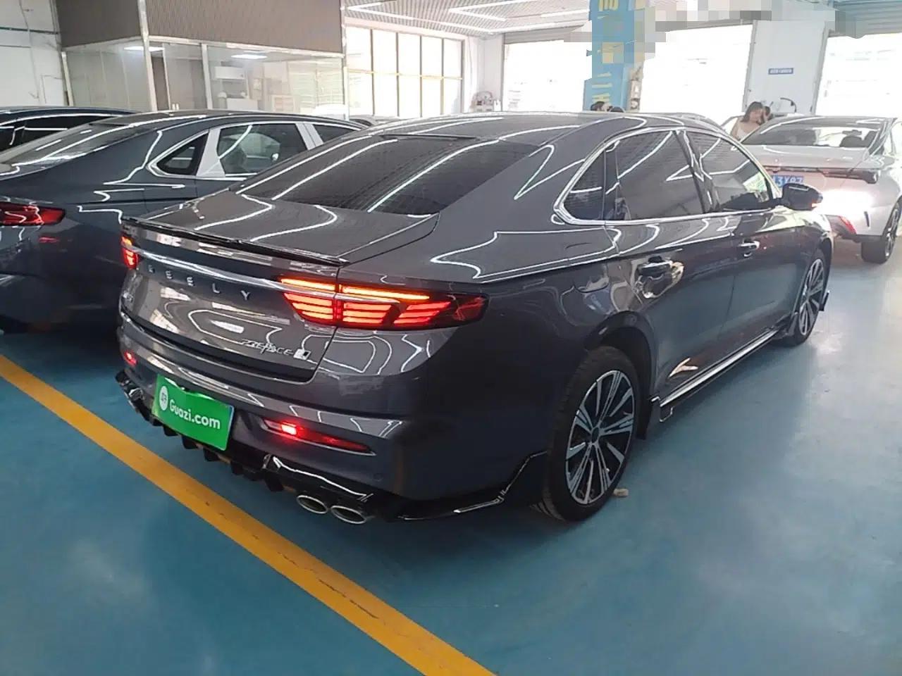 Geely Auto Preface 2025 Dongfang Yao 2.0TD Moonlight Edition — миниатюра 6
