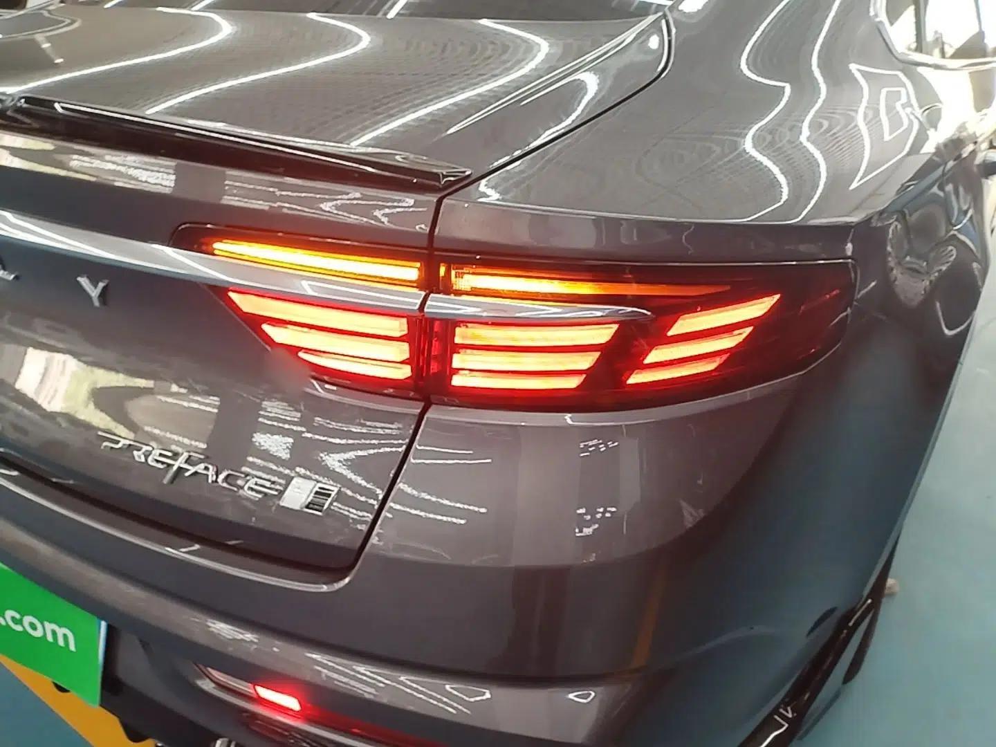 Geely Auto Preface 2025 Dongfang Yao 2.0TD Moonlight Edition — миниатюра 9