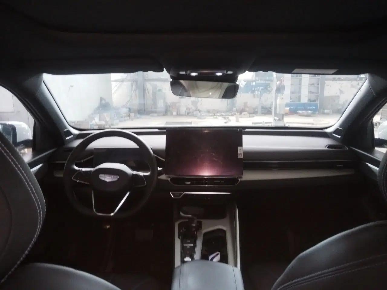 Geely Auto Preface 2025 Dongfang Yao 1.5TD Kunlun Edition — миниатюра 9