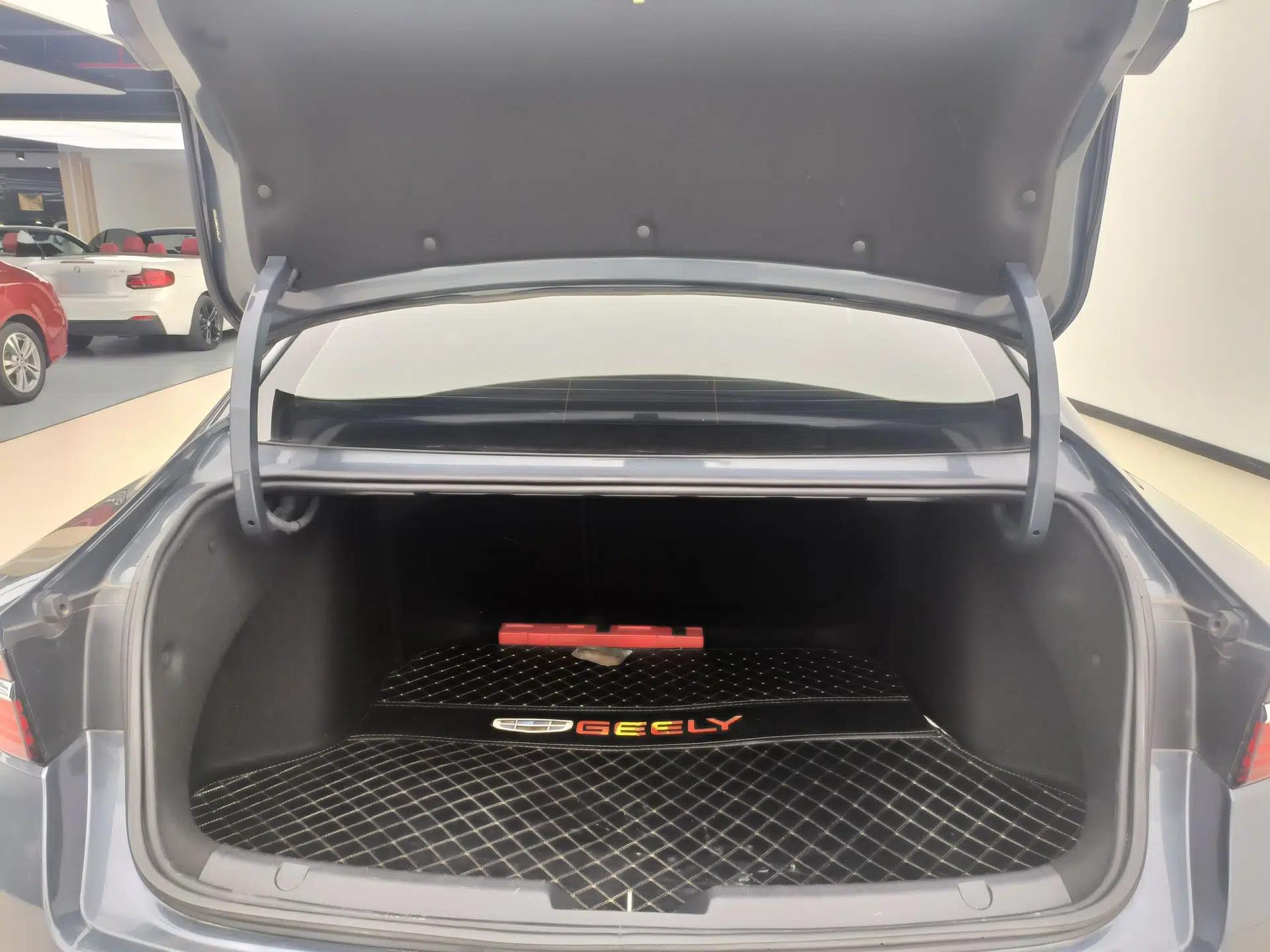 Geely Auto Preface 2021 2.0TD Luxury Version — миниатюра 18