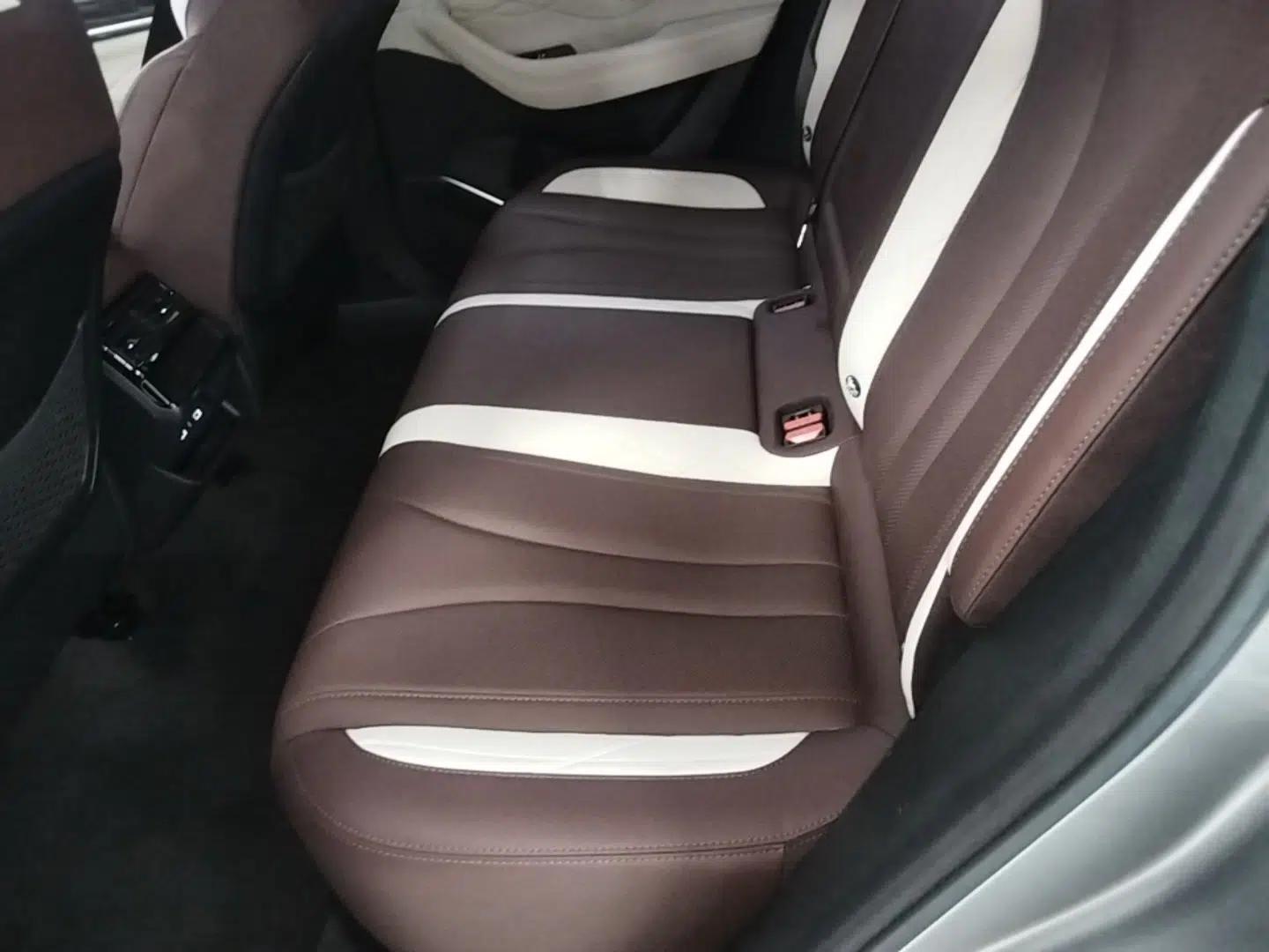 Geely Auto Monjaro L 2021 2.0TD DCT EVO Two-Wheel Drive Prestige Version — миниатюра 25