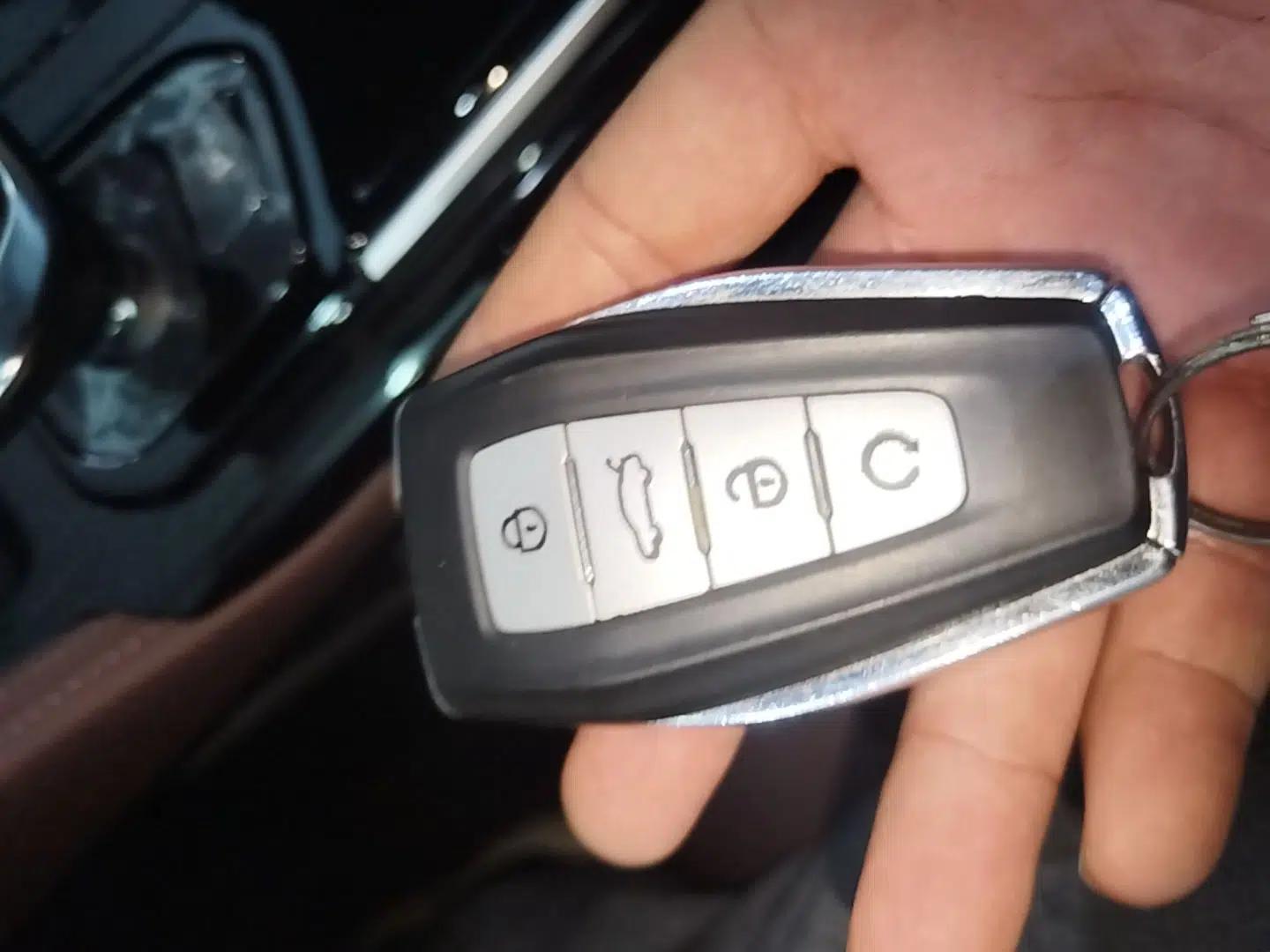 Geely Auto Monjaro L 2021 2.0TD DCT EVO Two-Wheel Drive Prestige Version — миниатюра 28