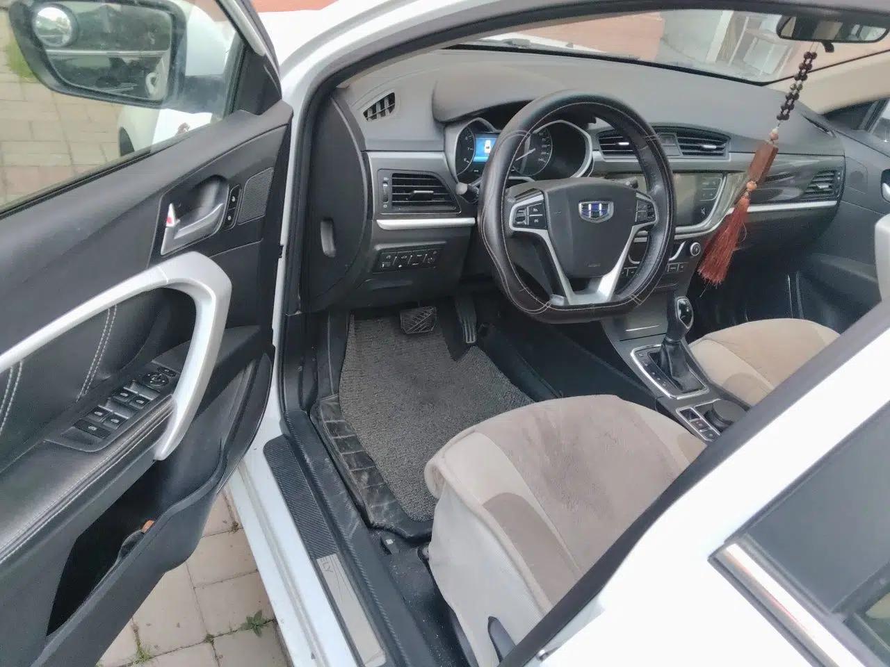 Geely Auto Emgrand 2017 Sedan Million Edition 1.5L CVT Upward Version — миниатюра 16