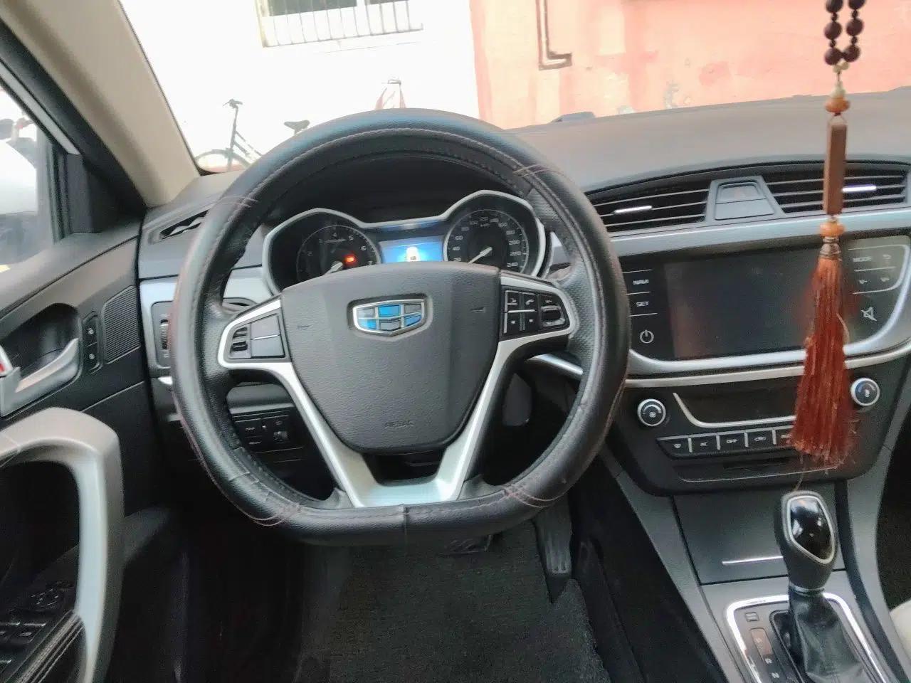 Geely Auto Emgrand 2017 Sedan Million Edition 1.5L CVT Upward Version — миниатюра 10