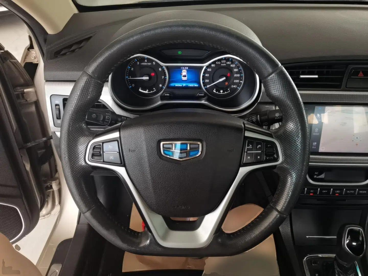 Geely Auto Emgrand 2017 Sedan Million Edition 1.5L CVT Upward Connectivity Version — миниатюра 18