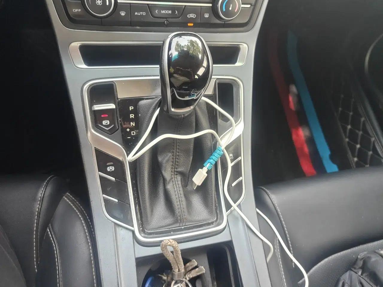 Geely Auto Emgrand 2018 1.5L CVT Upward Connect Edition — миниатюра 14