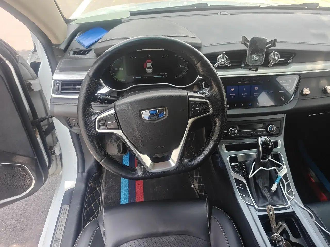 Geely Auto Emgrand 2018 1.5L CVT Upward Connect Edition — миниатюра 10