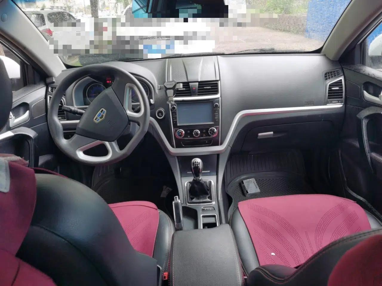 Geely Auto Emgrand 2014 Hatchback 1.5L Manual Fashion Edition — миниатюра 9