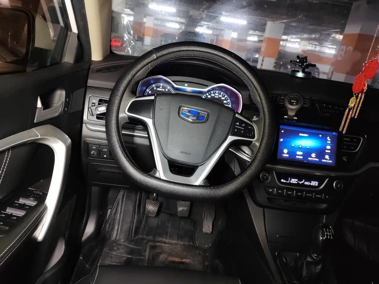 Geely Auto Emgrand 2016 Sedan 1.5L Manual Upward Edition — миниатюра 9