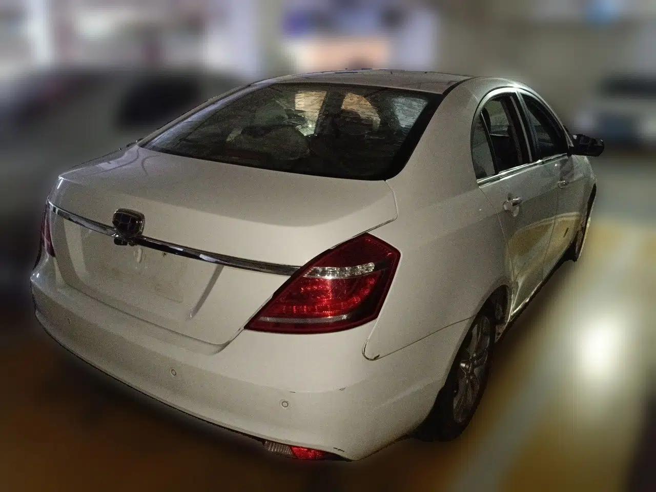 Geely Auto Emgrand 2015 Sedan 1.5L CVT Upward Version — миниатюра 6