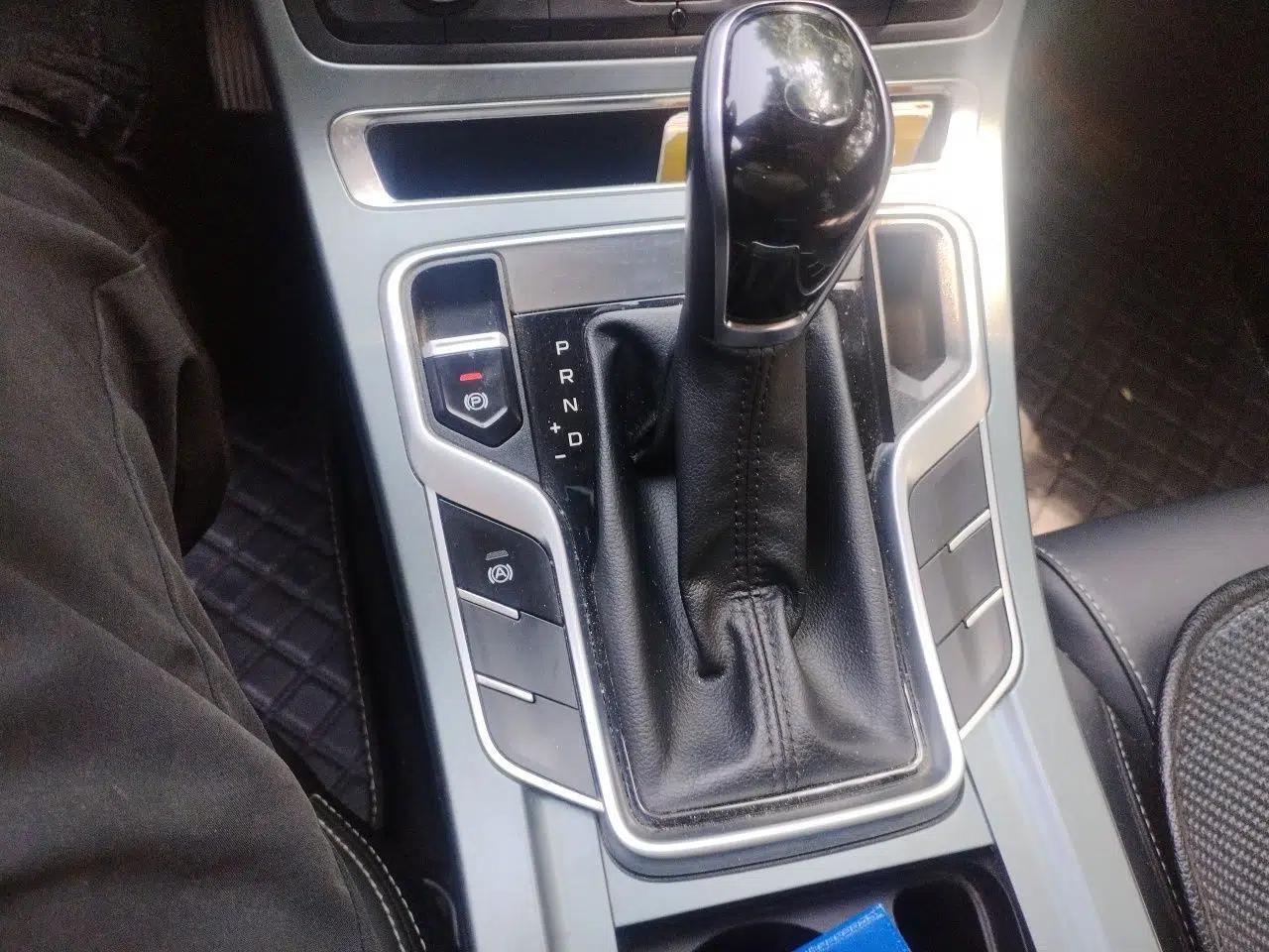 Geely Auto Emgrand 2021 UP 1.5L CVT Luxury Model — миниатюра 14