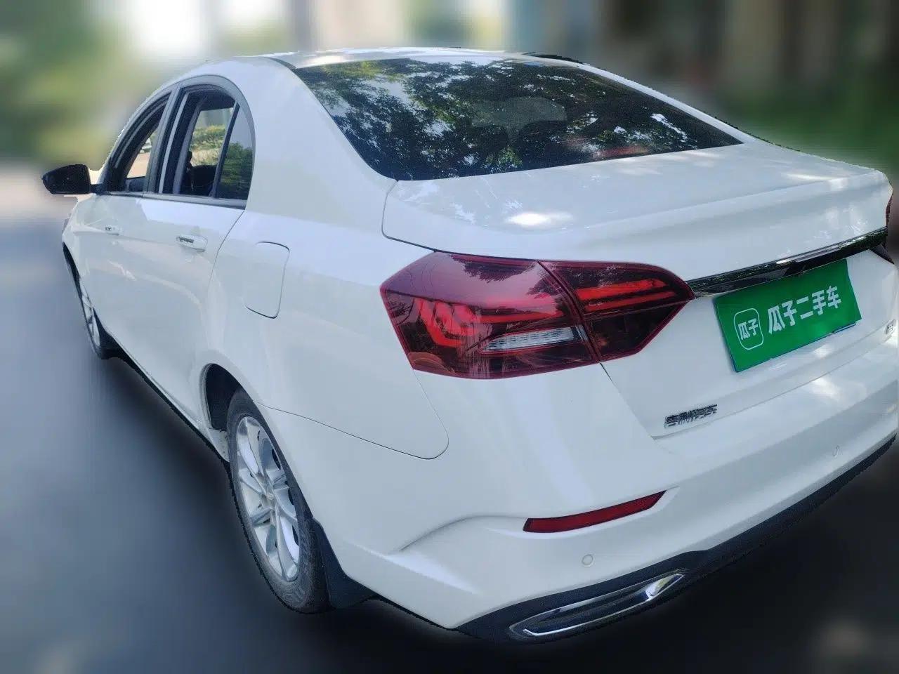 Geely Auto Emgrand 2021 UP 1.5L CVT Luxury Model — миниатюра 4