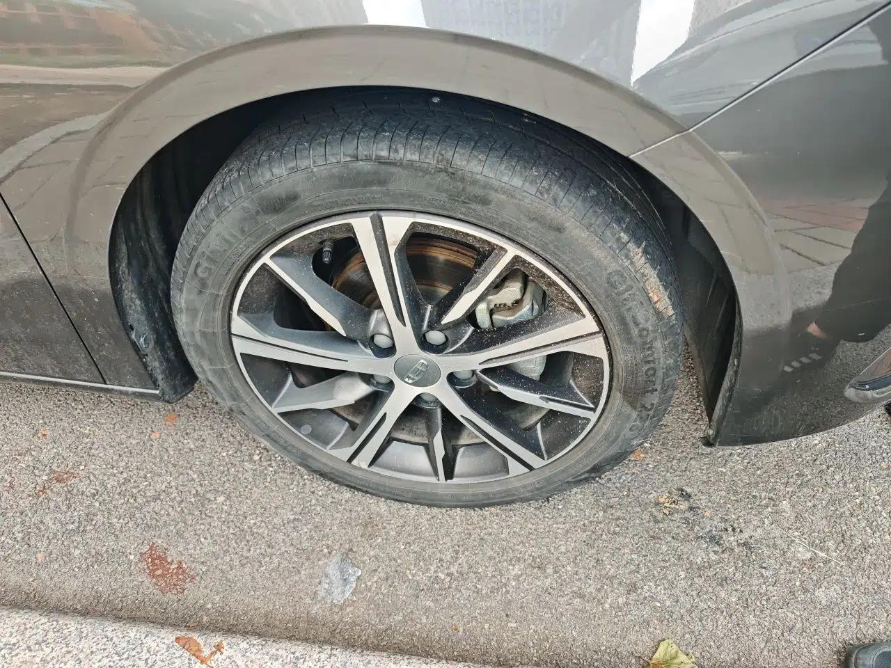 Geely Auto Emgrand 2022 4th Generation 1.5L CVT Flagship Model — миниатюра 5