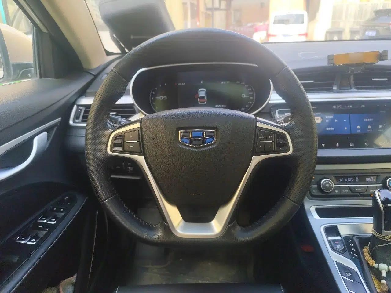 Geely Auto Emgrand 2018 1.5L CVT Upward Connect Edition — миниатюра 10